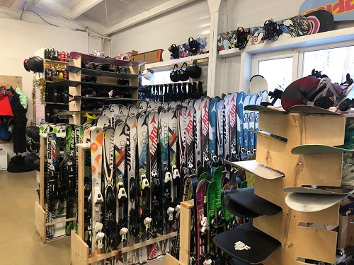 Горнолыжный курорт Лисья Гора прокат снаряжения горные лыжи сноуборд ботинки тюбинг